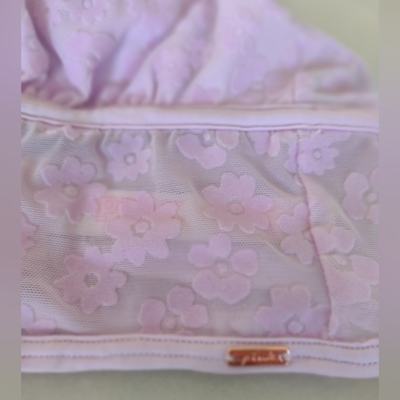 Victoria's Secret PINK Lace Bralette Velvet Flowers NWOT Size M - Picture 5 of 8